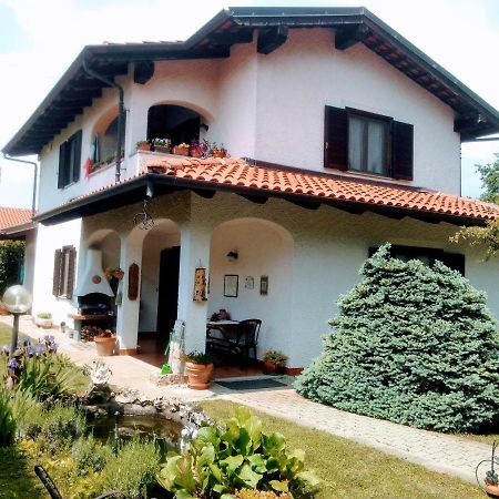Il Laghetto Acomodação com café da manhã Torre Canavese Exterior foto