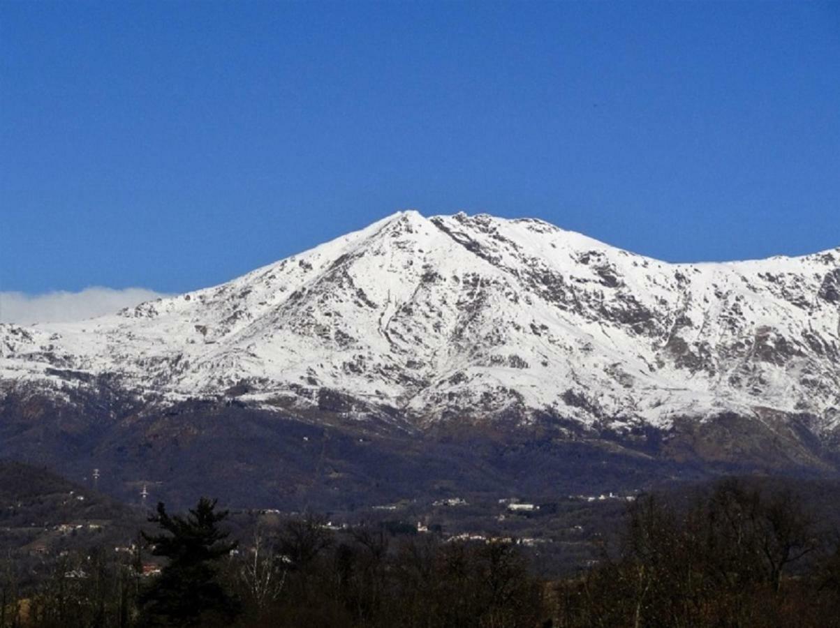 Il Laghetto Acomodação com café da manhã Torre Canavese Exterior foto